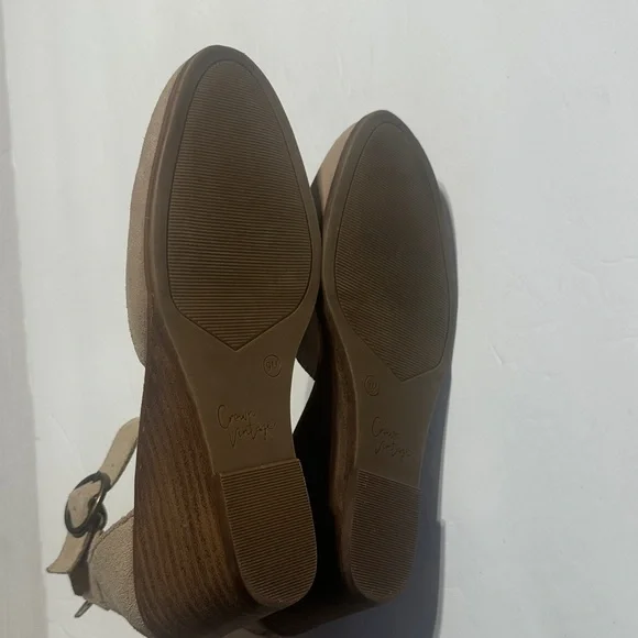 Crown Vintage Ludawen tan leather upper wedge sandals zipper & adjustable buckle - Picture 8 of 9